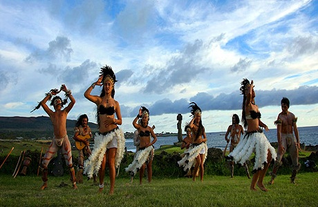La Isla de Pascua se promociona en la feria Fitur 2012